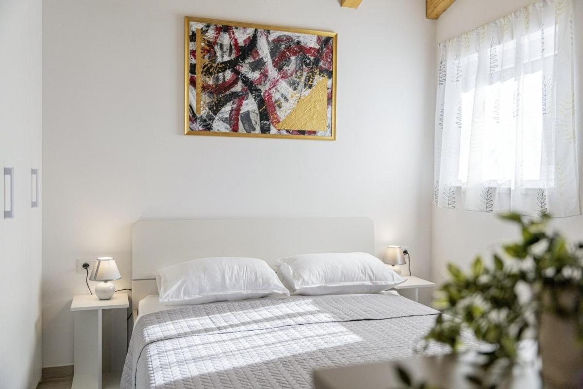 Modean In - Haus Fuer 2-3 Personen Holiday home Pula